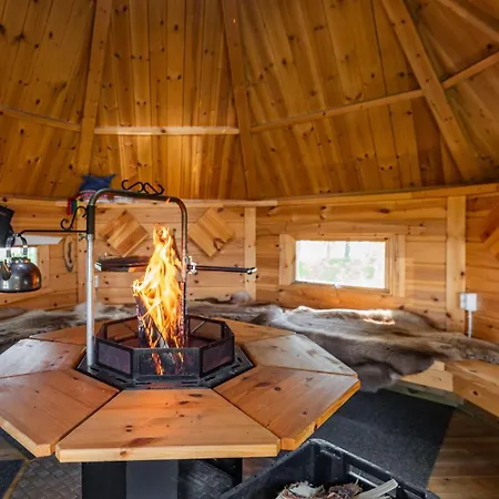 Aurora Riverside - Private Hot Tub&fire Pit Villa