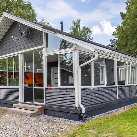 Aurora Riverside - Private Hot Tub&fire Pit Rovaniemi